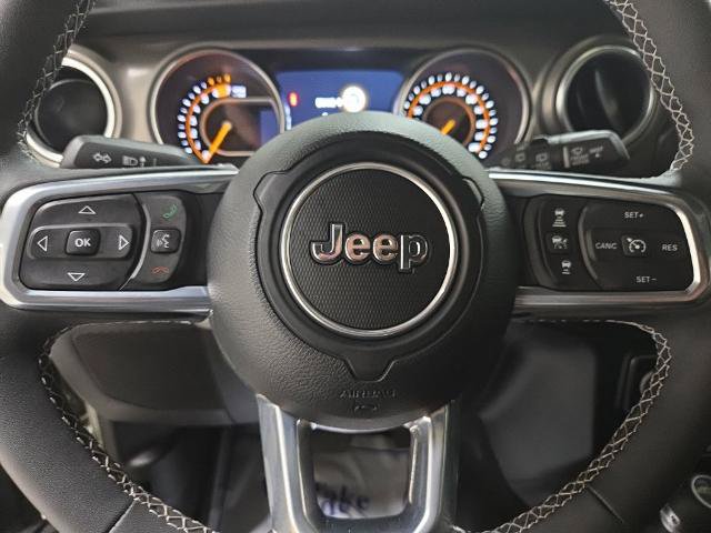 Used 2023 Jeep Wrangler Unlimited Rubicon w/ Steel Bumper Group AWD/4WD image 16
