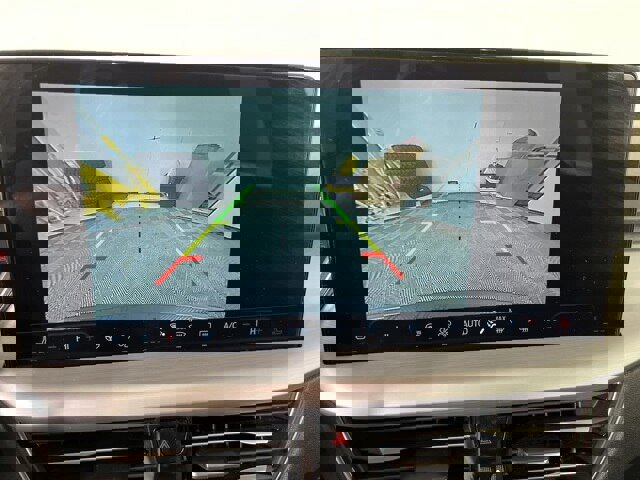 Certified 2025 Ford Escape Platinum image 25