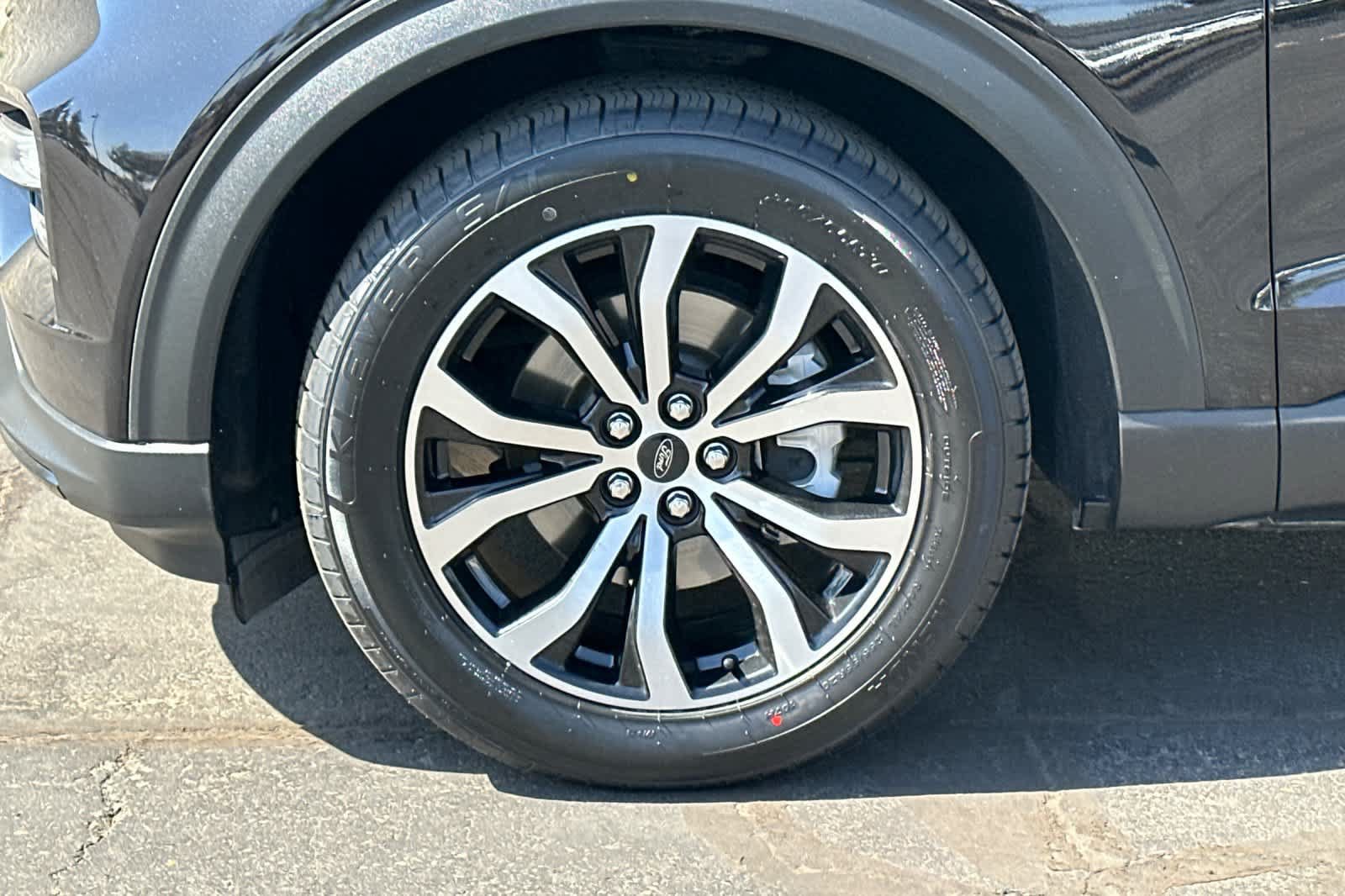 Certified 2022 Ford Explorer ST-Line RWD image 29