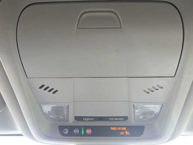 Used 2024 Chevrolet Equinox LT w/ Driver Convenience Package FWD image 30