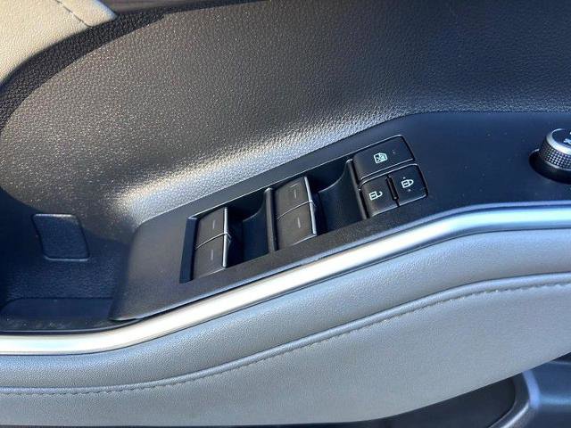 Used 2022 Toyota Highlander Platinum image 22