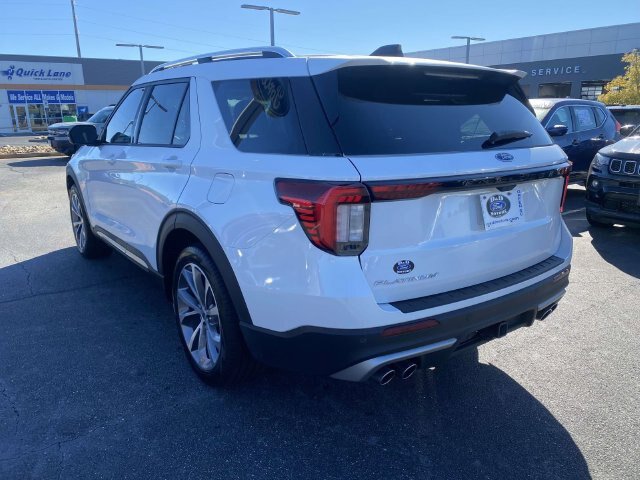 Certified 2025 Ford Explorer Platinum w/ Ultimate Package RWD image 5