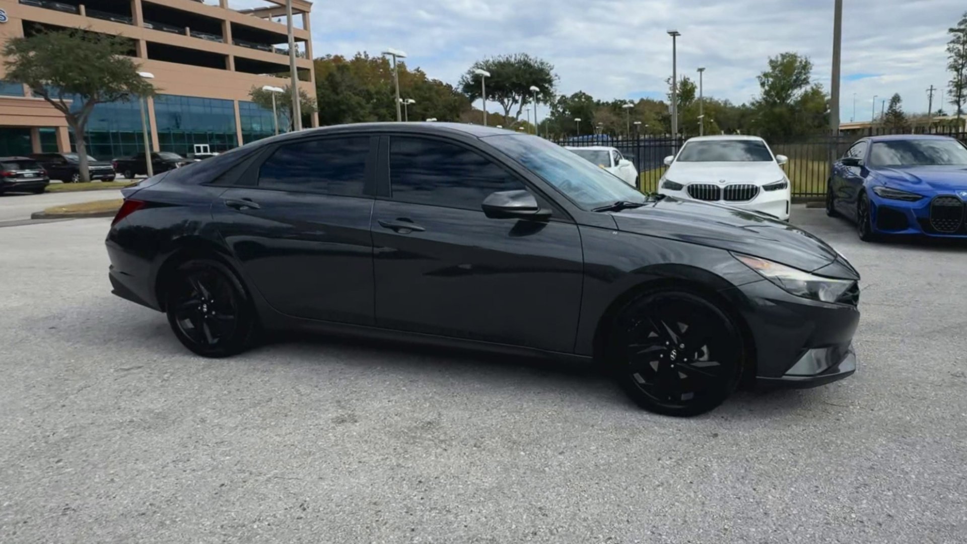 Used 2021 Hyundai Elantra SEL w/ Convenience Package image 34