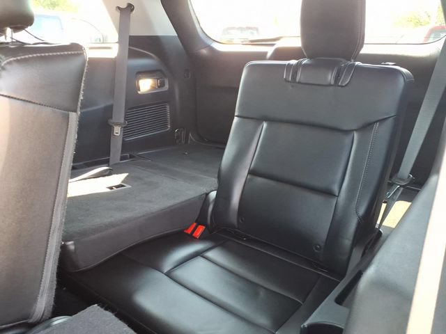 Certified 2022 Ford Explorer XLT w/ Equipment Group 202A AWD/4WD image 9