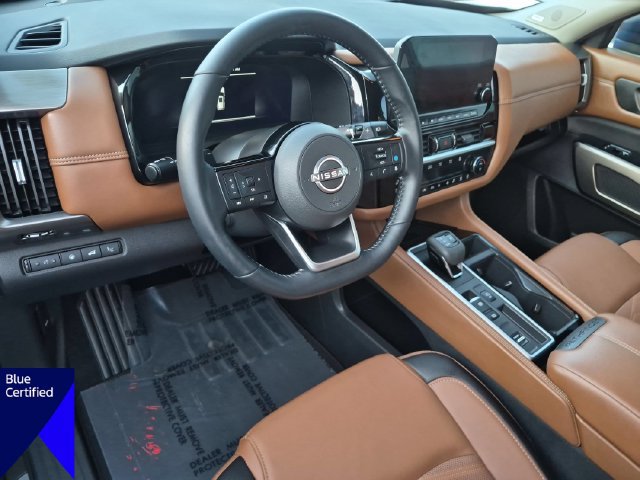 Used 2025 Nissan Pathfinder Platinum w/ Cargo Package FWD image 18