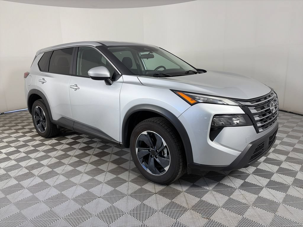 Used 2024 Nissan Rogue SV