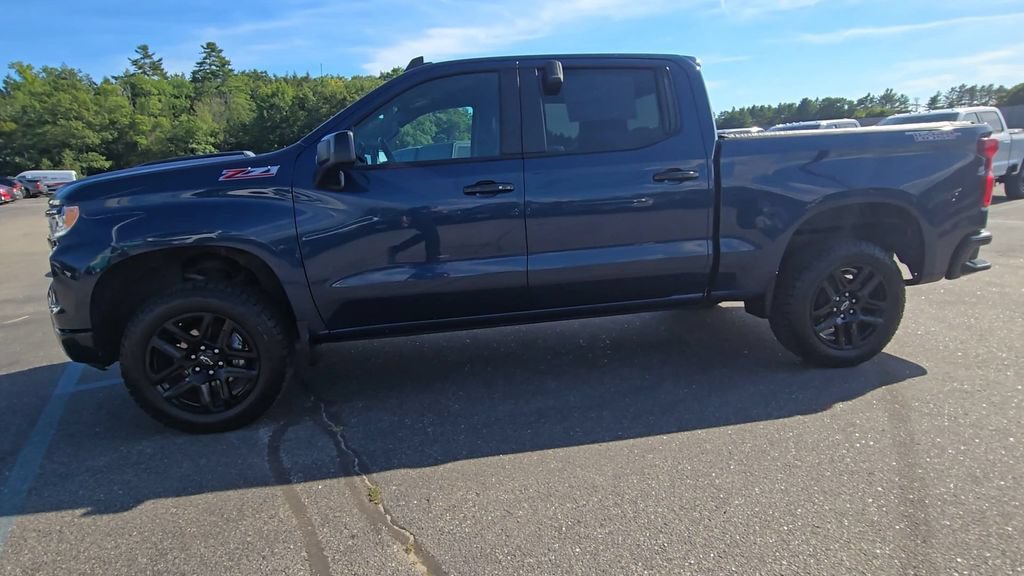Used 2022 Chevrolet Silverado 1500 LT Trail Boss w/ LPO, Dark Essentials Package AWD/4WD image 15
