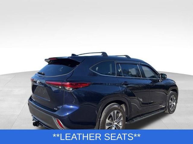 Used 2021 Toyota Highlander XLE image 4