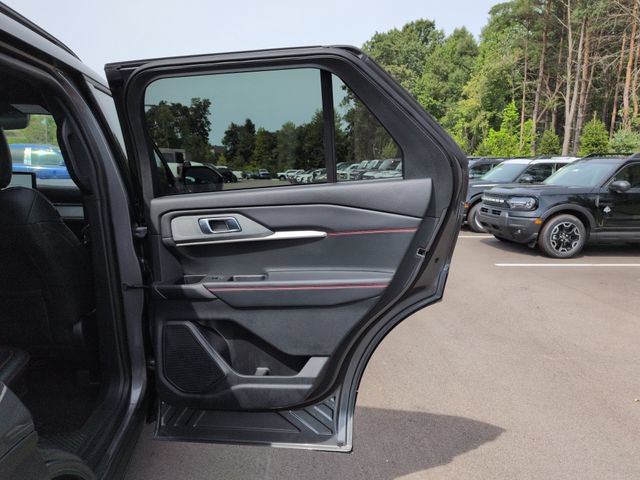 Certified 2026 Ford Explorer ST-Line AWD/4WD image 16