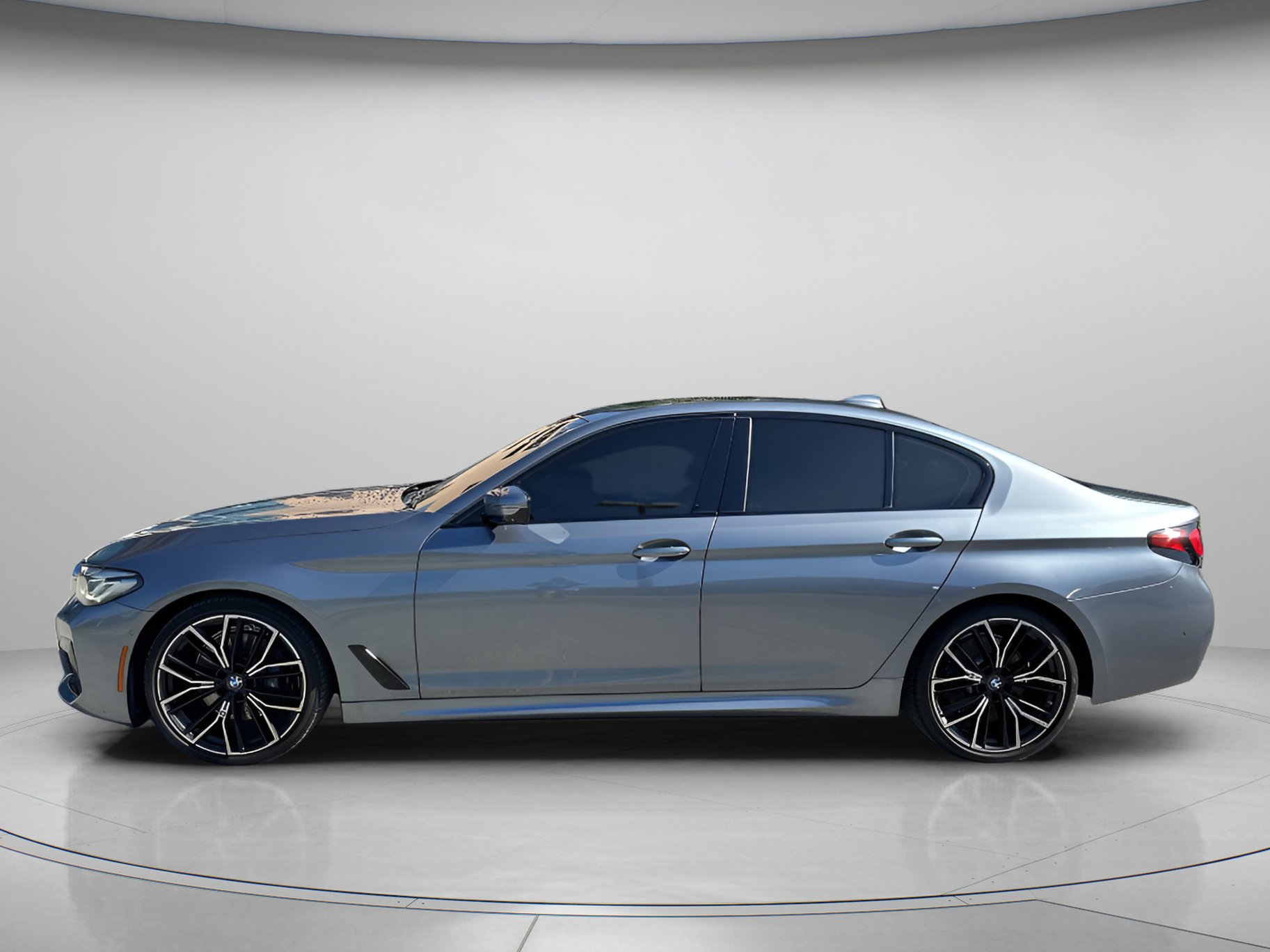 Used 2021 BMW 530i w/ M Sport Package RWD image 43