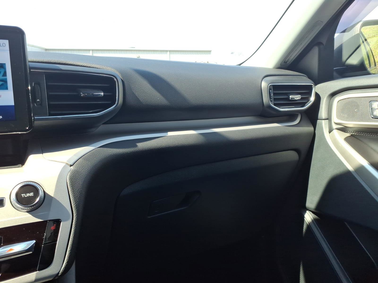 Certified 2023 Ford Explorer XLT w/ Equipment Group 202A image 17