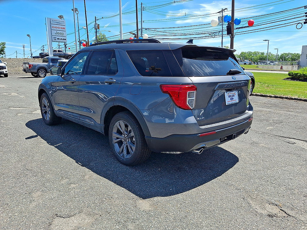 Certified 2023 Ford Explorer XLT w/ Equipment Group 202A AWD/4WD image 6