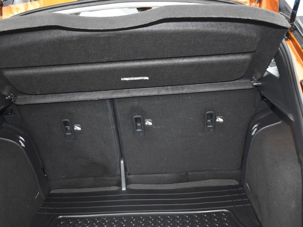 Used 2022 Nissan Kicks SR w/ Premium Package image 14