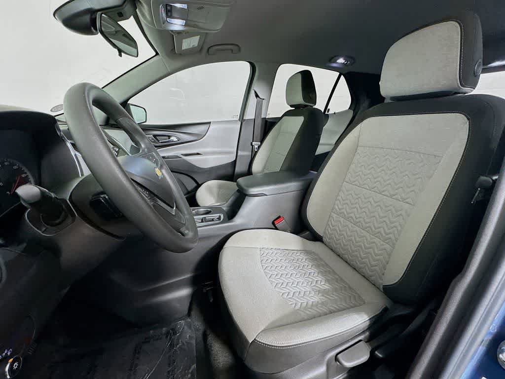 Used 2024 Chevrolet Equinox LS w/ Driver Confidence II Package FWD image 12