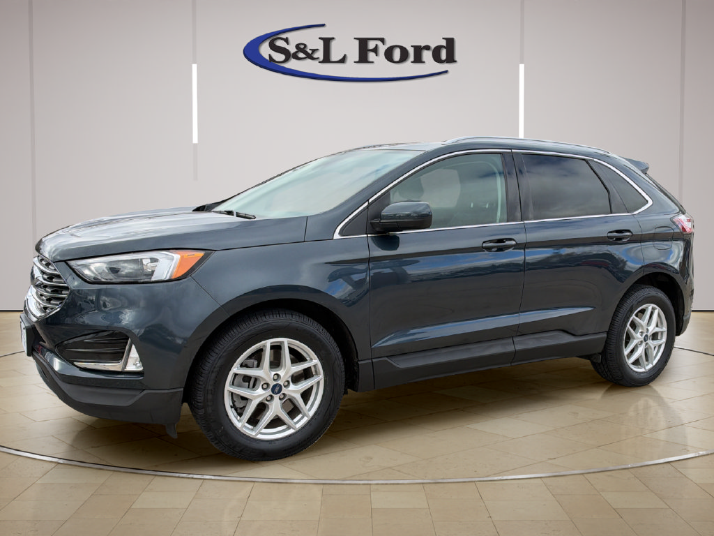 Certified 2022 Ford Edge SEL w/ Convenience Package AWD/4WD image 2