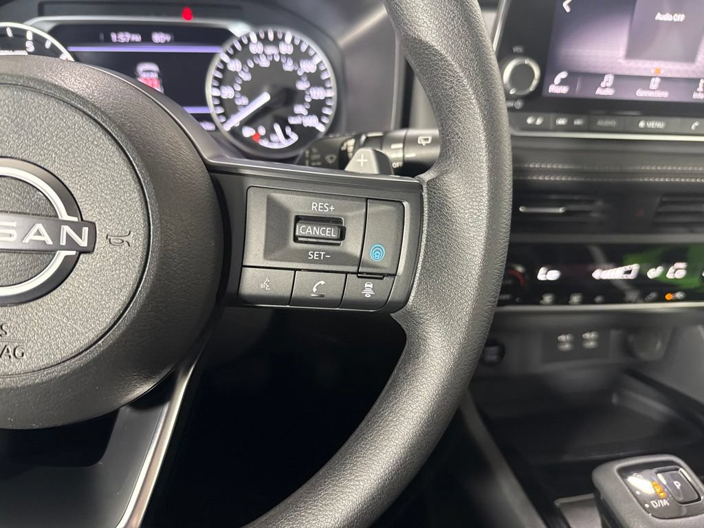 Used 2024 Nissan Rogue SV AWD/4WD image 23