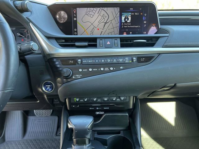 Used 2020 Lexus ES 300h Ultra Luxury image 30