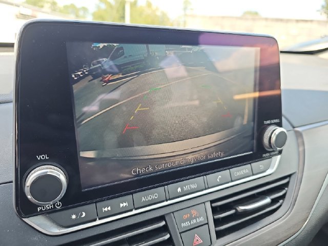 Used 2024 Nissan Altima 2.5 SV FWD image 22