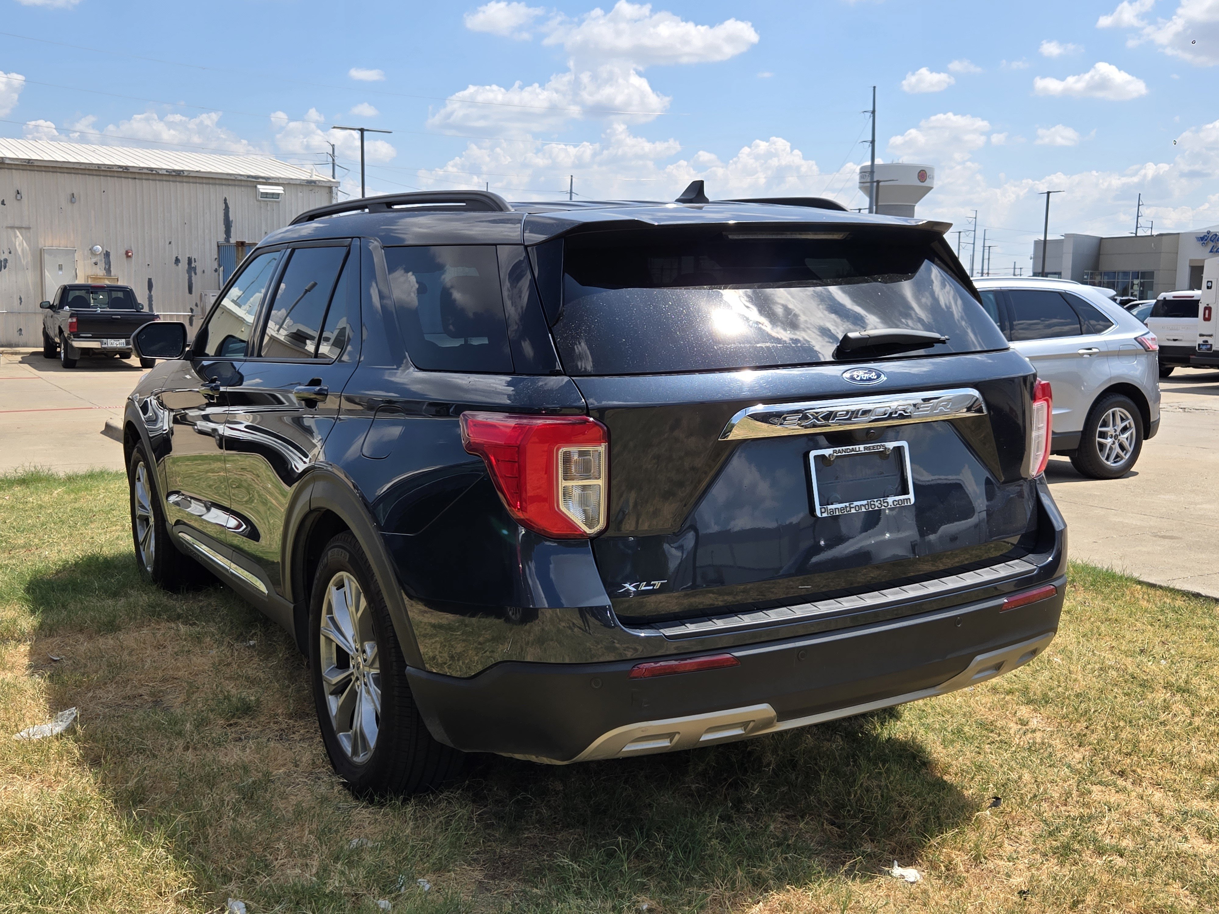 Certified 2023 Ford Explorer XLT w/ Equipment Group 202A RWD image 4