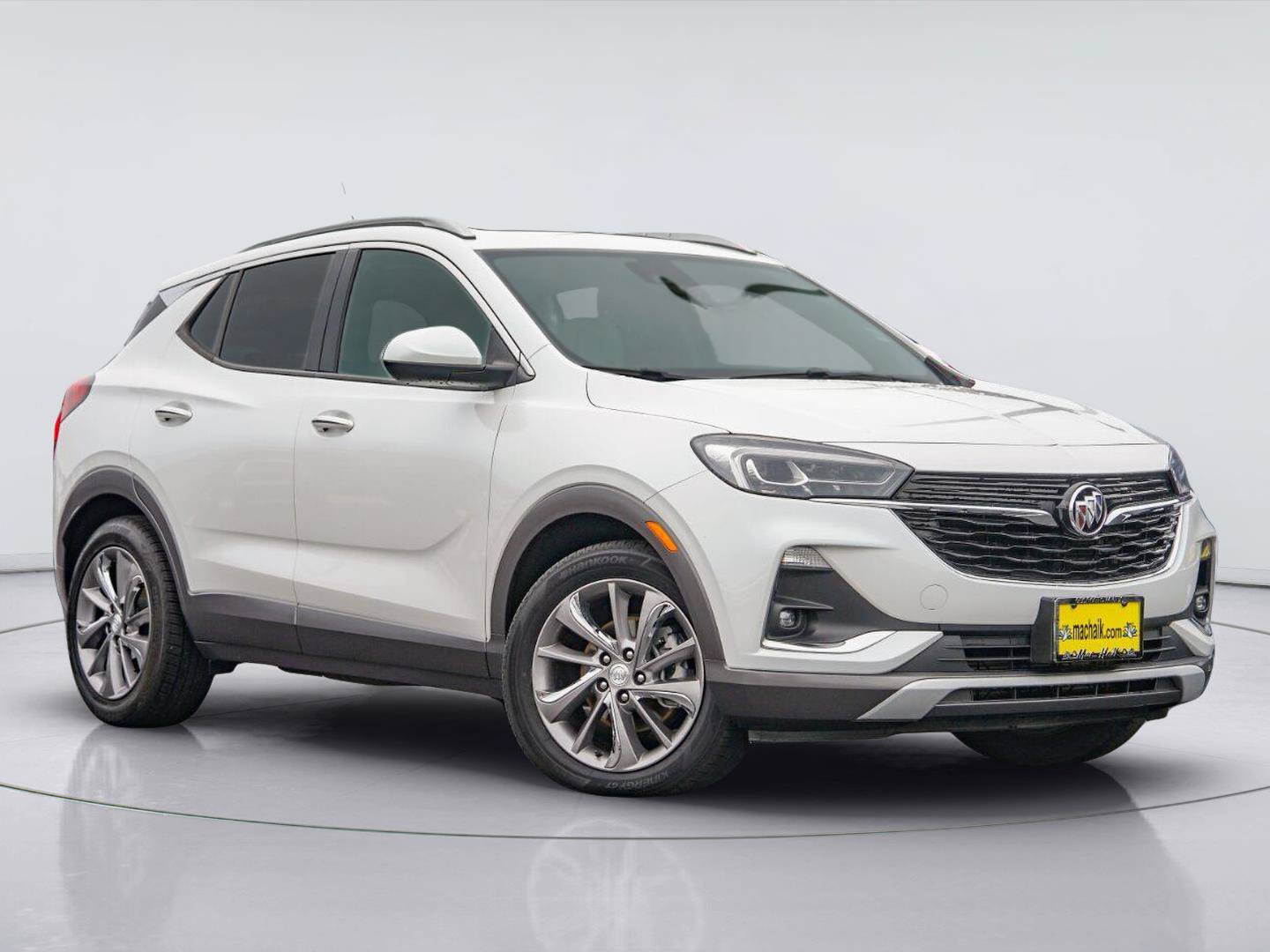 Used 2021 Buick Encore GX Essence w/ Experience Buick Package FWD image 1