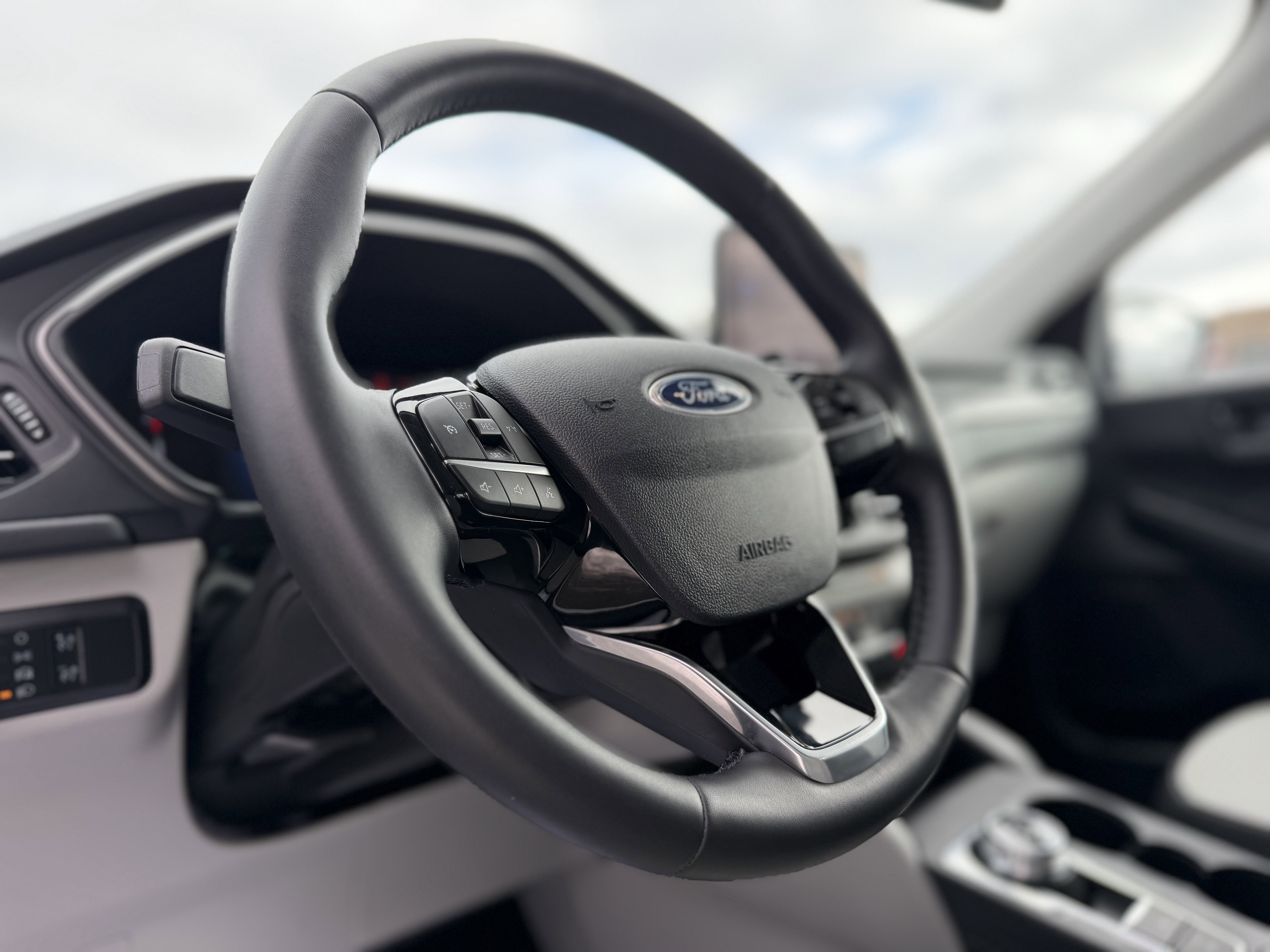 Certified 2025 Ford Escape Active w/ Cold Weather Package image 18