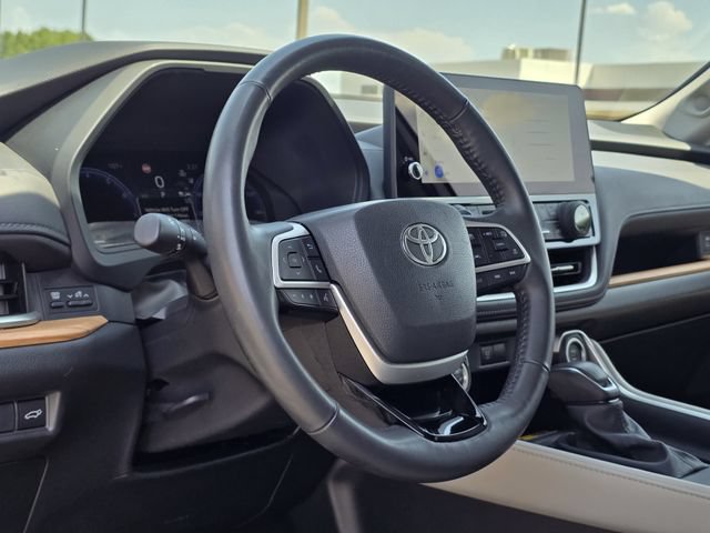 Used 2024 Toyota Grand Highlander FWD image 30