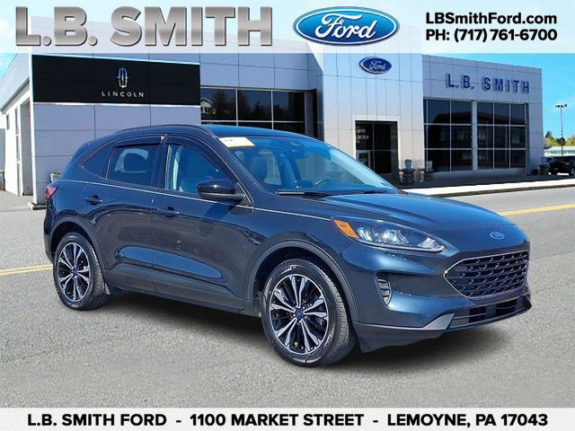 Certified 2022 Ford Escape SE w/ SE Sport Appearance Package image 6