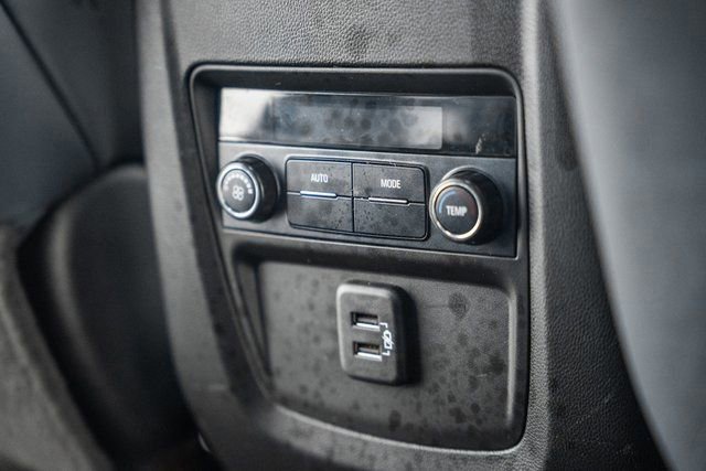 Used 2020 Buick Enclave Essence image 34