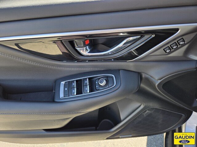 Used 2025 Subaru Outback Limited AWD/4WD image 18