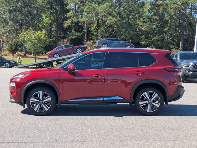 Used 2021 Nissan Rogue SL w/ Premium Package image 2