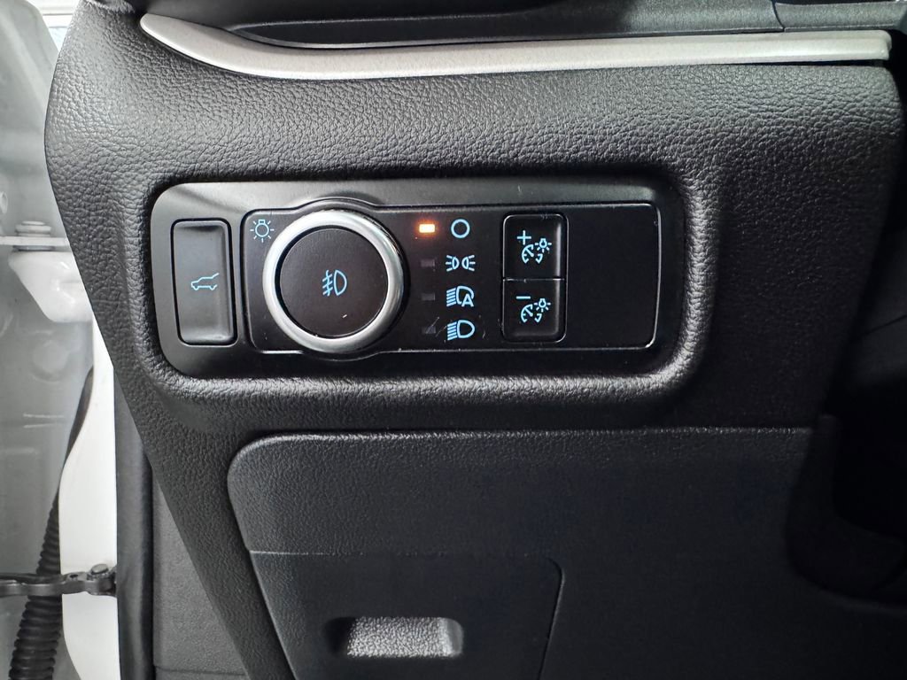 Certified 2023 Ford Explorer XLT w/ Equipment Group 202A AWD/4WD image 25