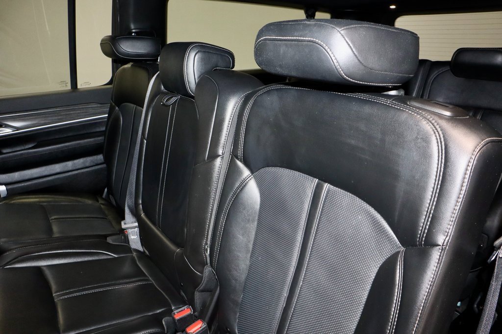 Used 2024 Jeep Wagoneer L Series II w/ Flexible Seating Group image 23