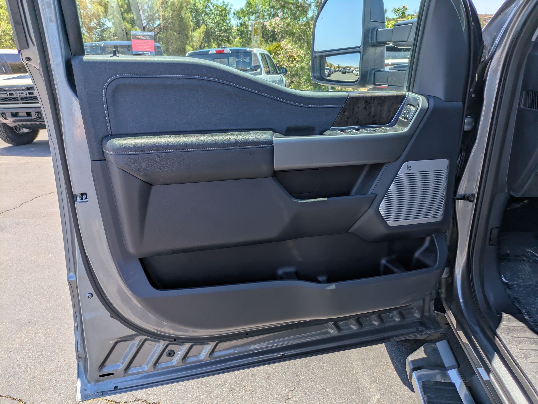 Certified 2025 Ford F250 Lariat AWD/4WD image 13