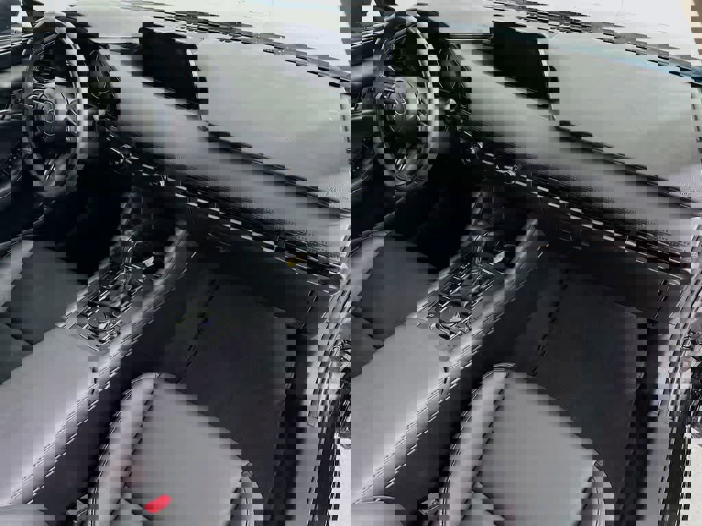 Used 2021 MAZDA MAZDA3 s image 29