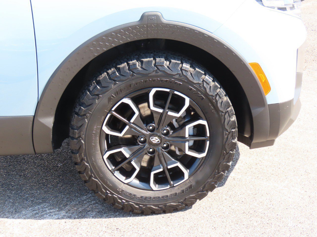 Used 2023 Hyundai Santa Cruz SEL w/ Activity Package image 13