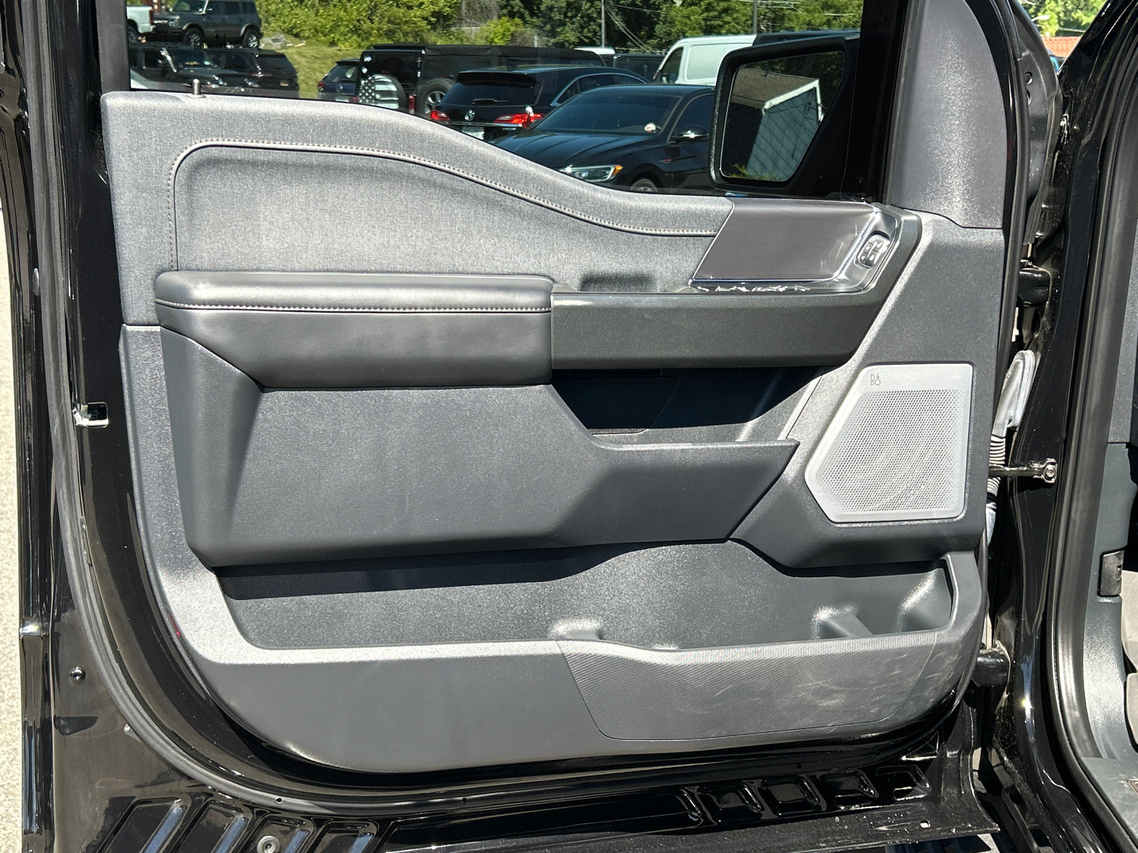 Certified 2023 Ford F150 Raptor AWD/4WD image 9