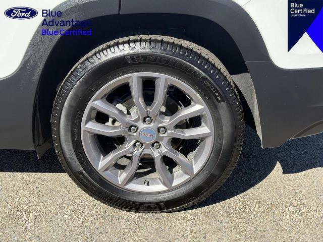 Used 2024 GMC Terrain SLT FWD image 8