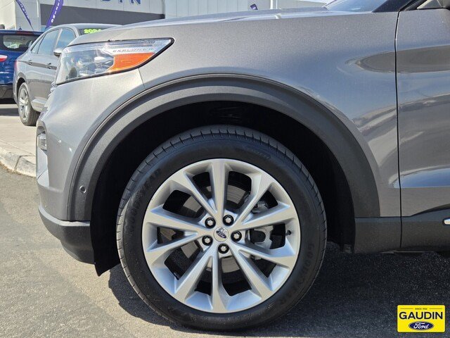 Certified 2021 Ford Explorer Platinum w/ Equipment Group 601A AWD/4WD image 10