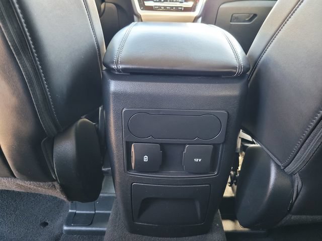 Certified 2023 Ford Explorer XLT w/ Equipment Group 202A AWD/4WD image 15