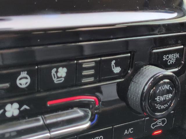 Used 2023 Jeep Grand Cherokee L Limited w/ Luxury Tech Group II image 22