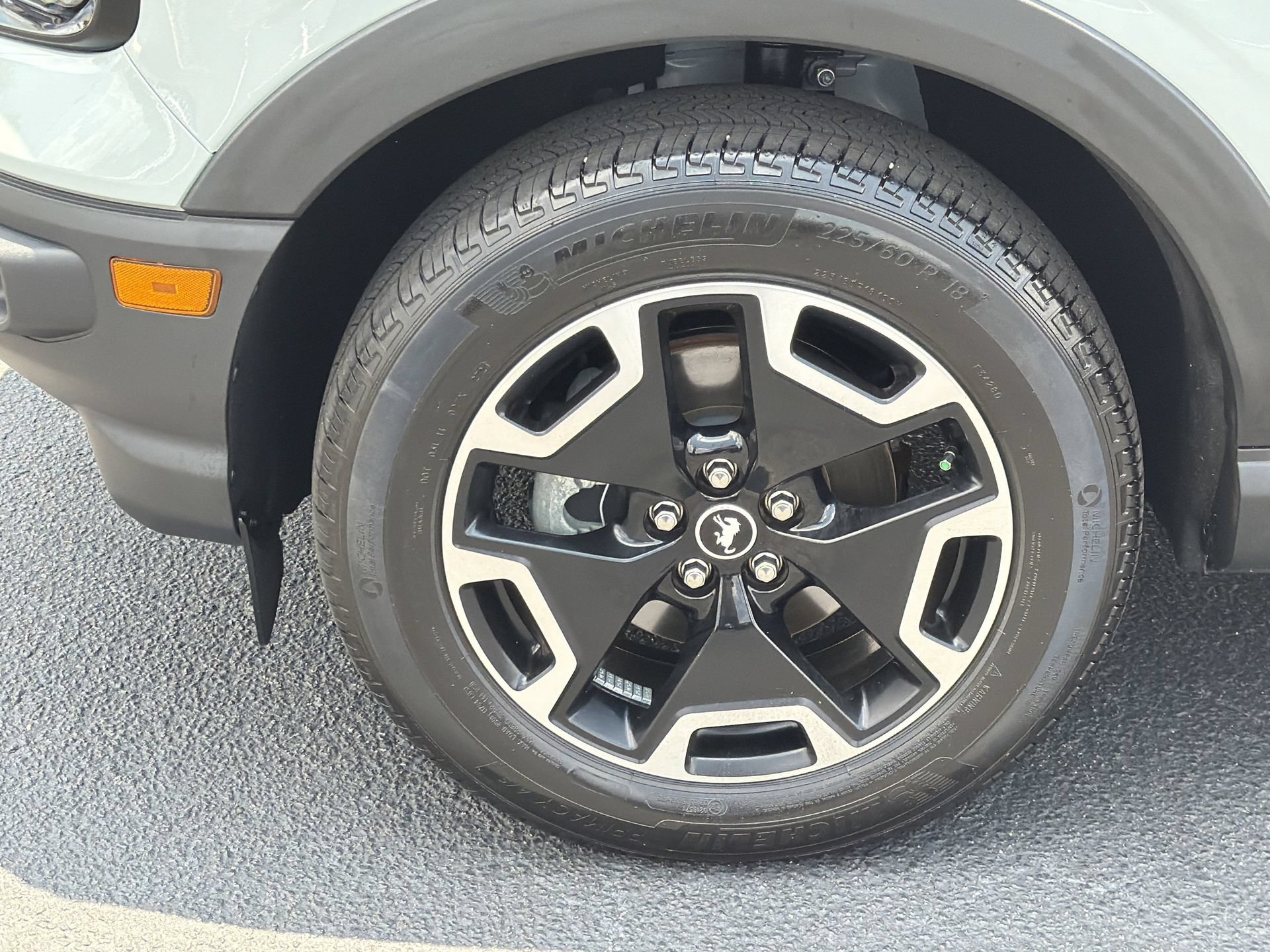Certified 2024 Ford Bronco Sport Outer Banks w/ Tech Package AWD/4WD image 35