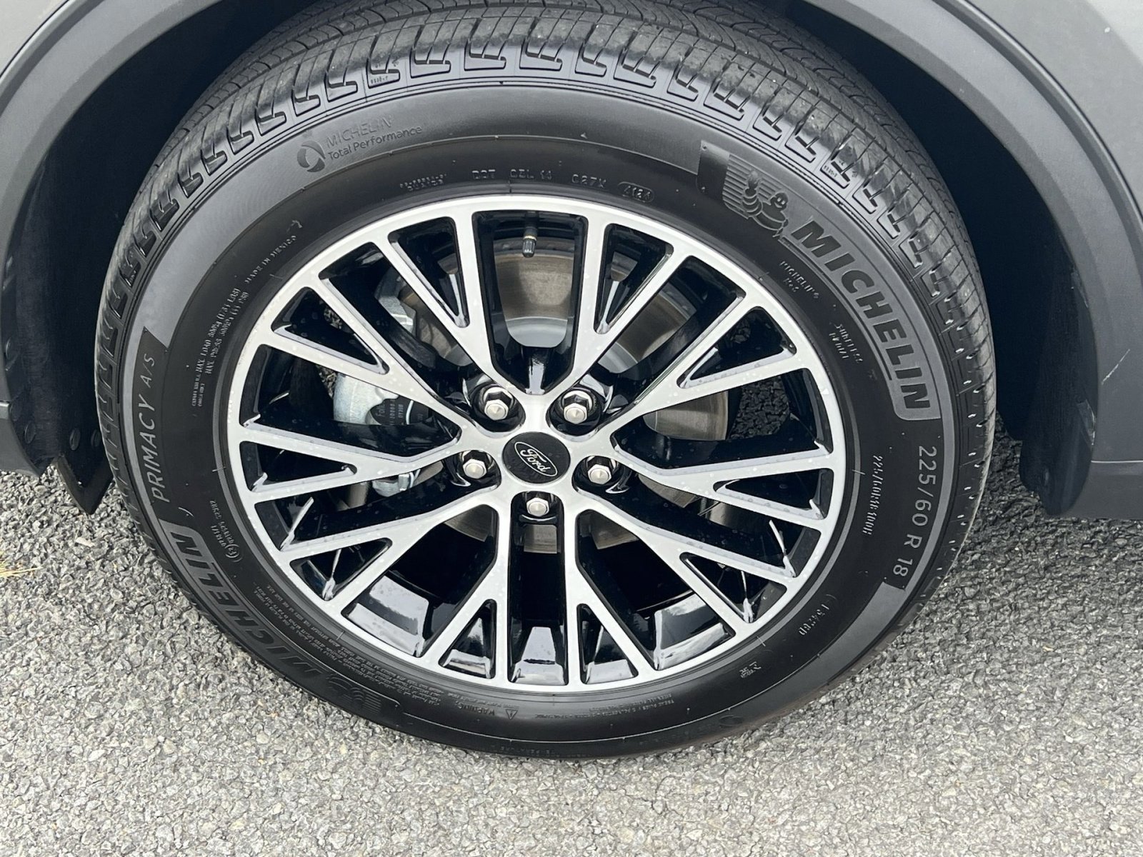 Certified 2025 Ford Escape SE image 12