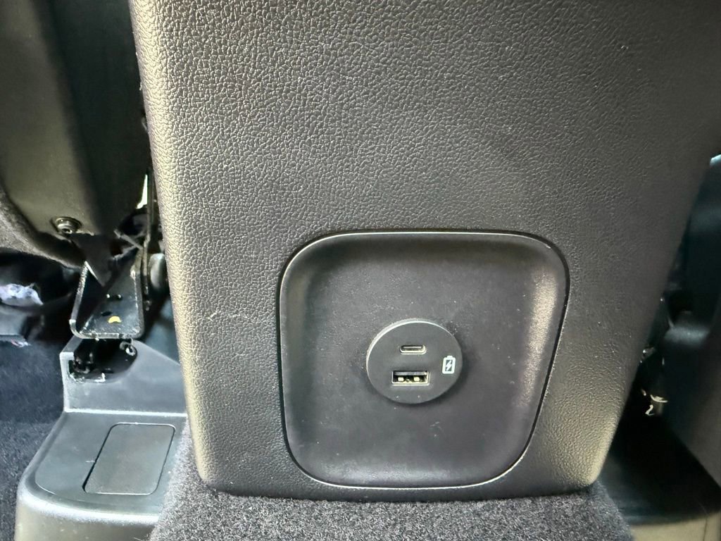 Certified 2022 Ford Escape Titanium w/ Titanium Elite Package image 23