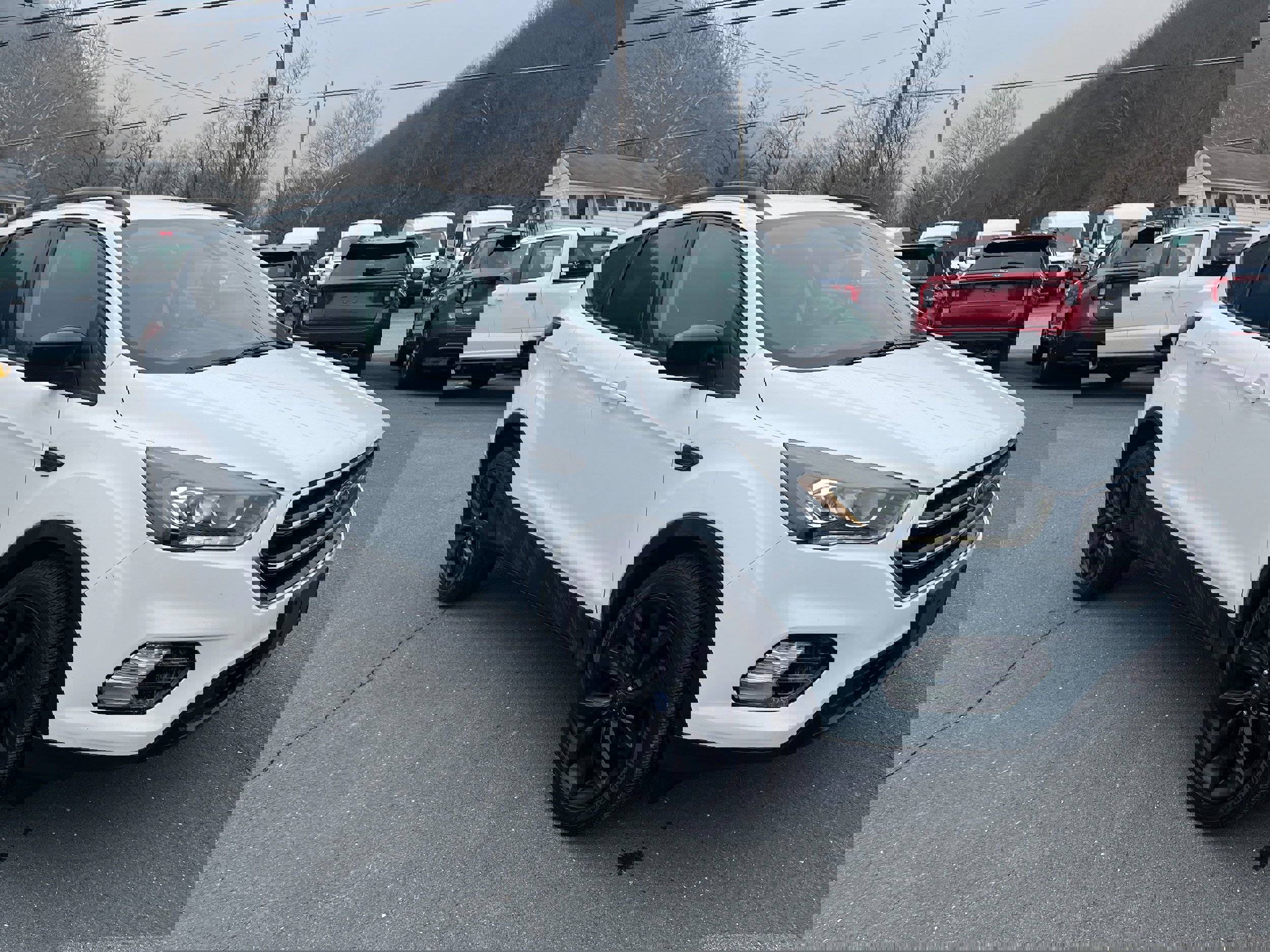 Certified 2018 Ford Escape SE w/ Ford Safe & Smart Package image 6