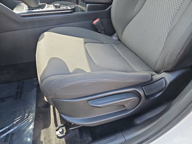 Used 2025 Kia Sportage LX FWD image 26