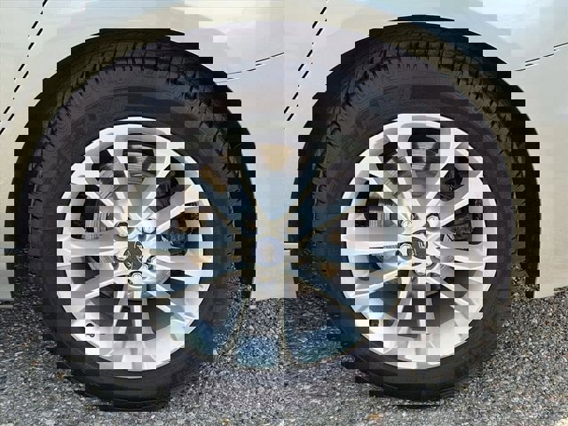 Certified 2020 Ford Fusion SE image 25