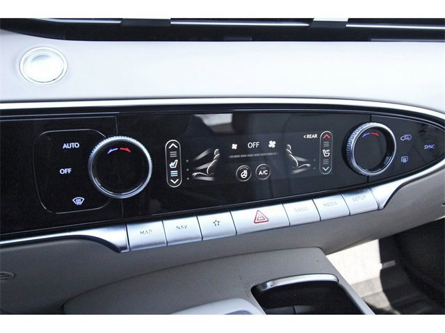 Used 2023 Genesis GV70 2.5T w/ Advanced Package image 25