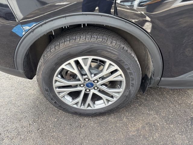 Certified 2022 Ford Escape SEL w/ Technology Package image 10