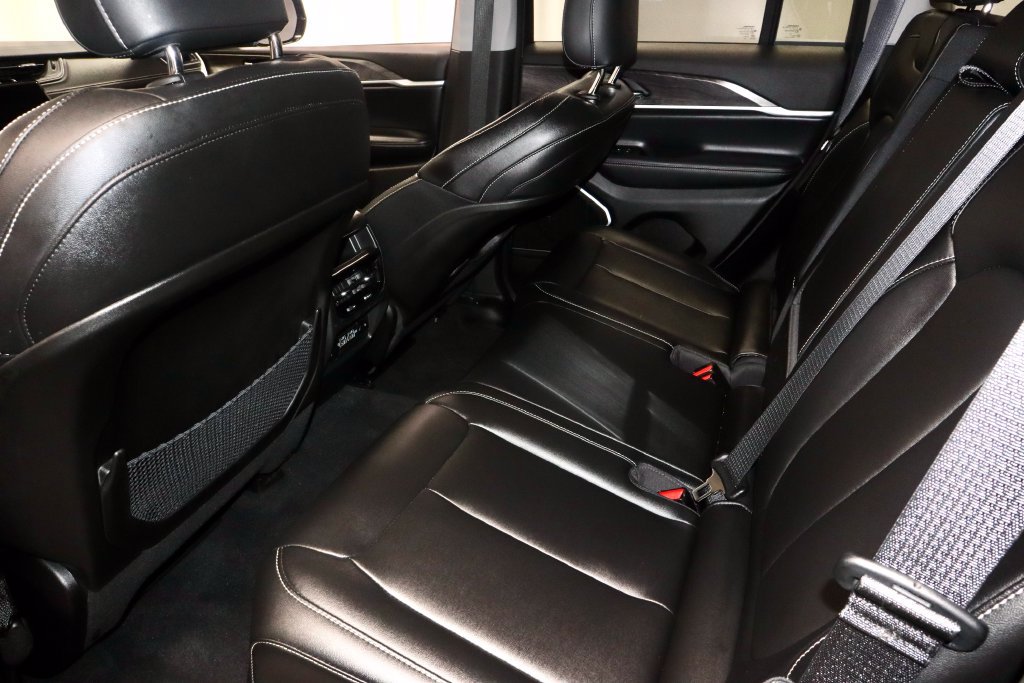 Used 2024 Jeep Grand Cherokee Limited AWD/4WD image 22
