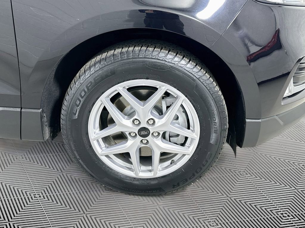 Certified 2024 Ford Edge SEL w/ Convenience Package AWD/4WD image 19
